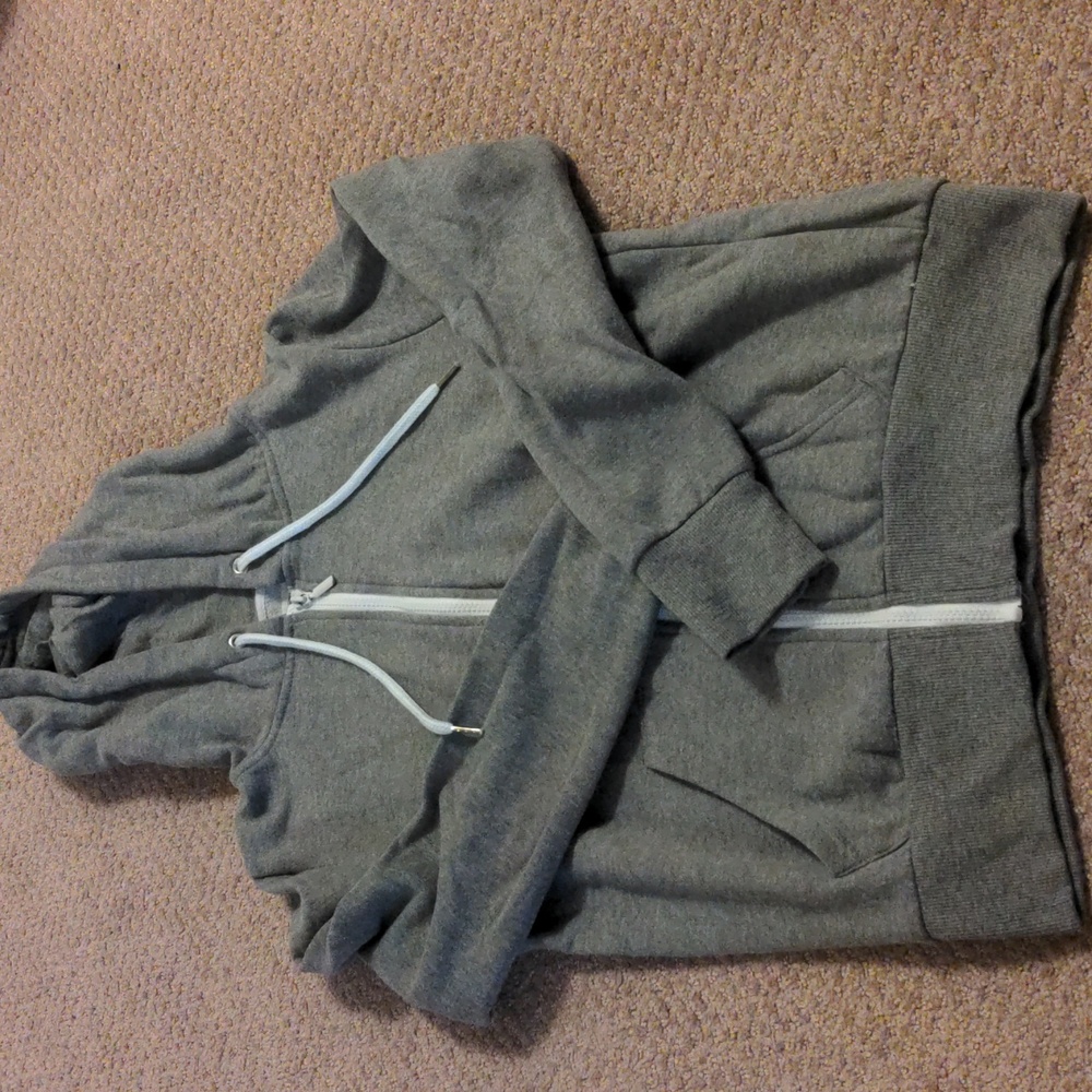 3/$15 Atmosphere Grey Long Sleeve Zip Up Hoodie in EUC Size 8 (ptp 19.5")